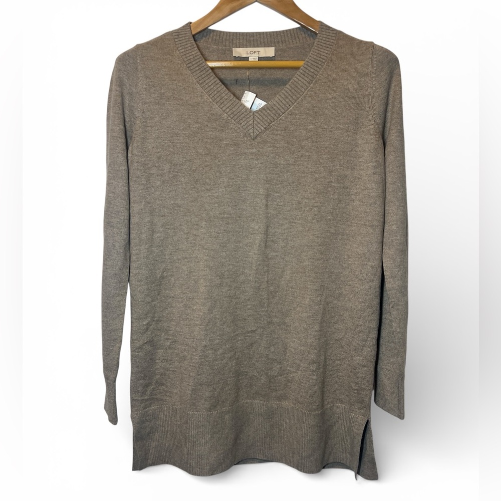 LOFT Women Tan V-Neck Sweater Pullover Minimalist V Neck Rib Cuff Oversized S